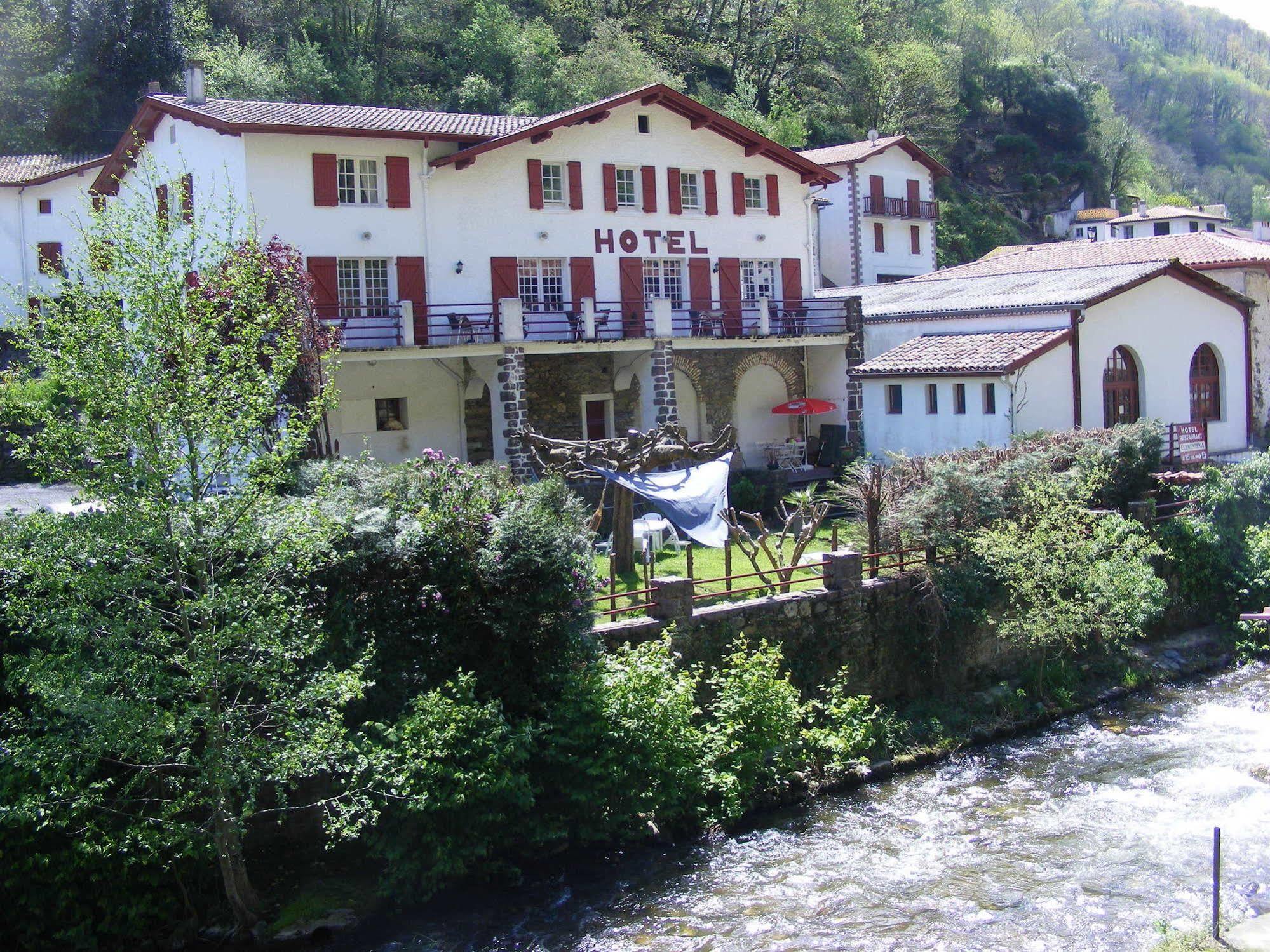 Hotel Le Clementenia Arnéguy 외부 사진