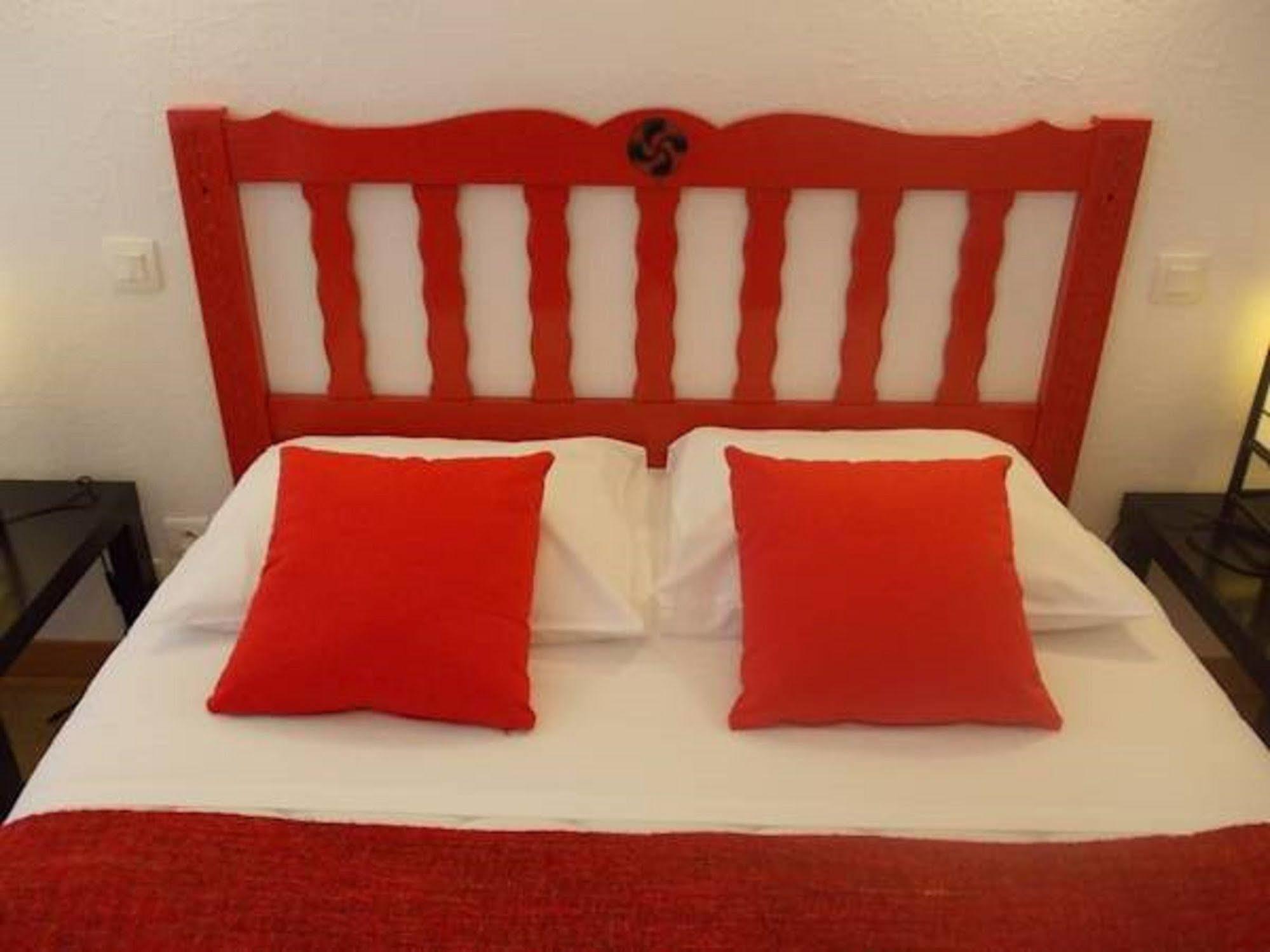 Hotel Le Clementenia Arnéguy 외부 사진